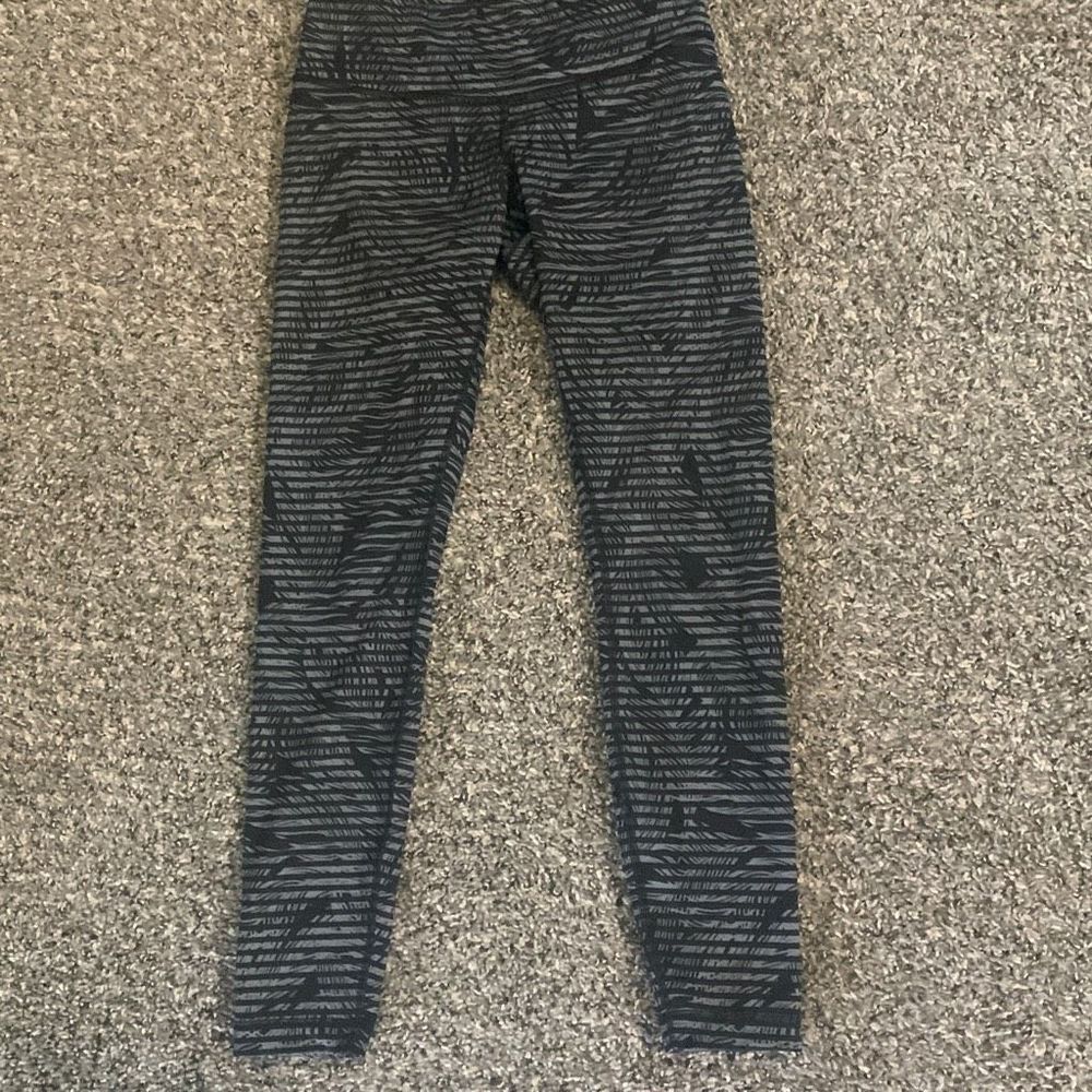 Lulu lemon printed wunder under leggings